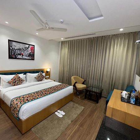 Hotel Classio Royale Амритсар Экстерьер фото